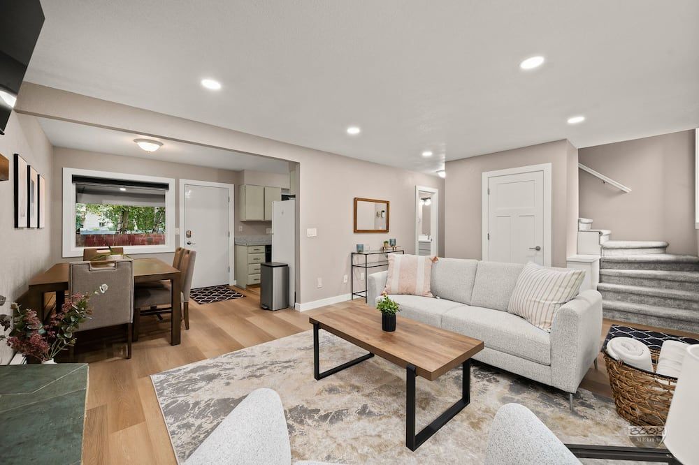 Cozy Remodeled Home Umed District - Anchorage - Sala de estar