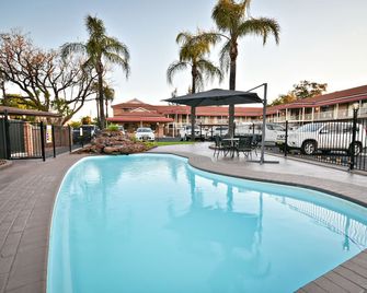 The Aberdeen Motel - Dubbo - Piscina