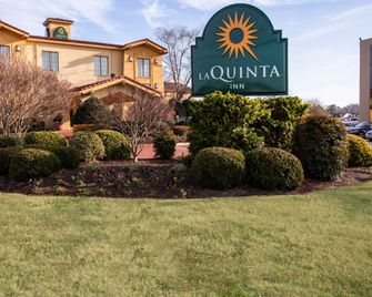 La Quinta Inn by Wyndham Norfolk Virginia Beach - Virginia Beach - Bygning