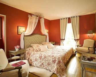 Hôtel La Roseraie - Montignac - Bedroom