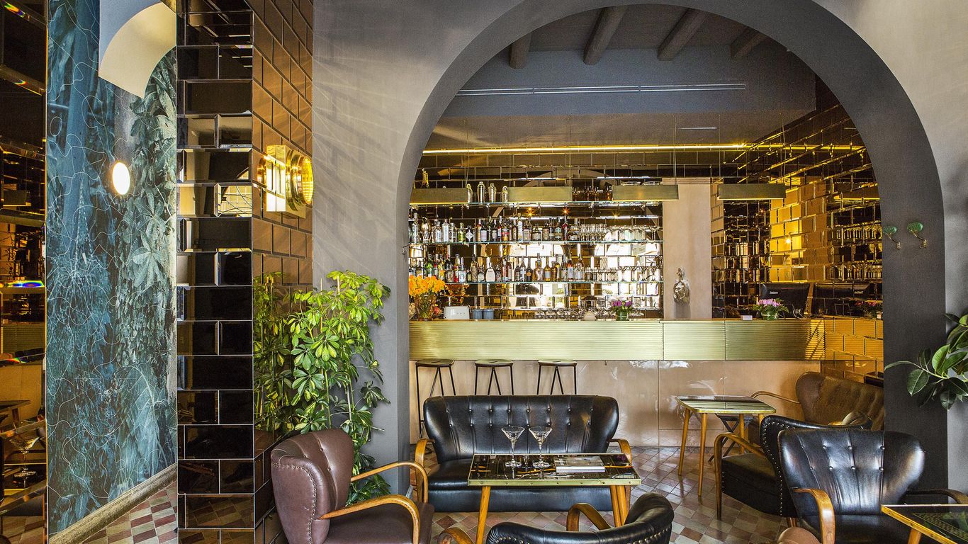 جي رو، روم، إهميمبر أوف ديزاين هوتلز