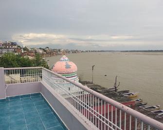 Kedareswar B&B - Varanasi - Balcony