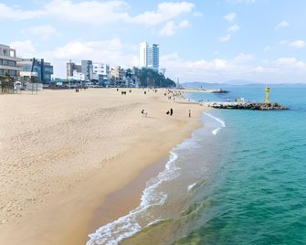 Gangneung Gangmun Stay - Gangneung - Playa