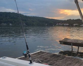 Hills of Lake White The perfect camping spot with all the amenities of home. - Waverly