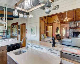 Carson's Run on Cedar Mountain--Cozy retreat with spectacular mountain views. - Dahlonega - Keuken