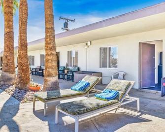 Lido Palms Resort & Spa - Desert Hot Springs