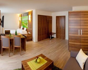 Hotel-Restaurant Teuschler-Mogg - Bad Waltersdorf - Вітальня