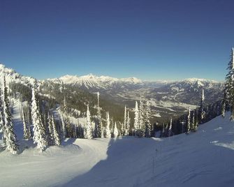 Fernie Slopeside Lodge - Fernie