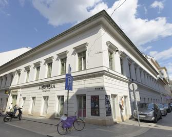 The Hive Party Hostel - Budapest - Recepción