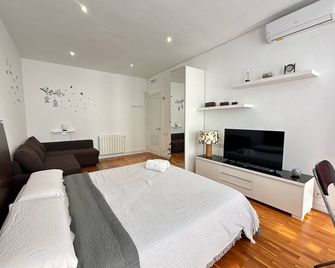 rooms Aragon - Barcelona - Bedroom