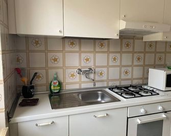 Ponzamania Bacio Del Sole - Ponza - Kitchen