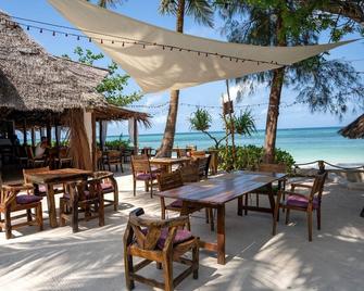 Aya Beach - Breath Taking Sunsets & Tranquil Atmosphere - Kizimkazi - Patio