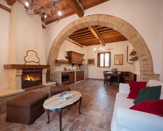 Agriturismo Natura e Salute - San Gimignano - Wohnzimmer