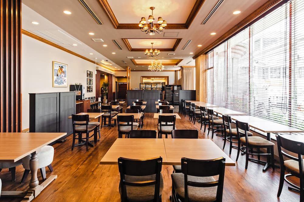 هوتل أزات ناها