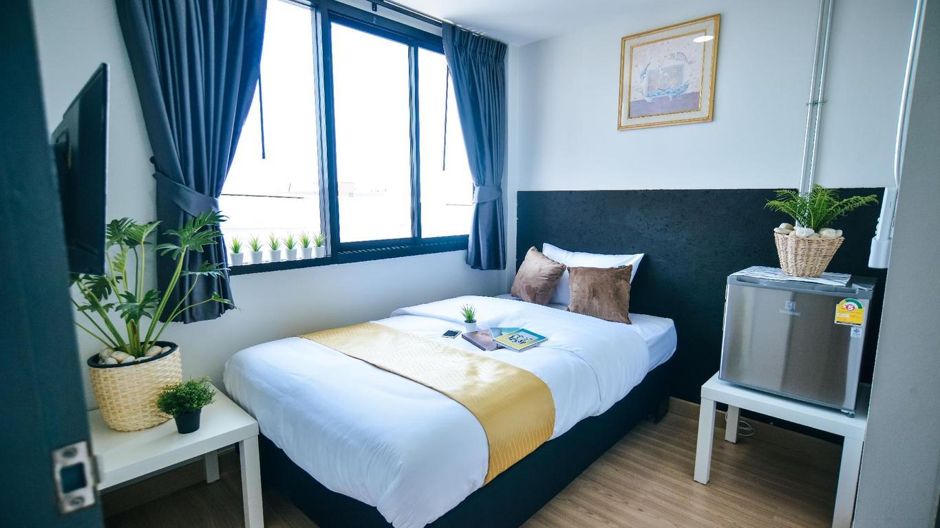 To Sleep Poshtel
