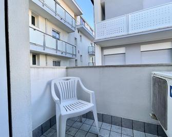 Appartamento Diani 7-Carraro Immobiliare Jesolo - Lido di Jesolo - Balcón