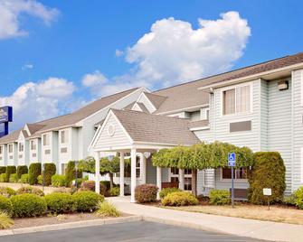 Microtel Inn & Suites by Wyndham Wellsville - Wellsville - Gebouw