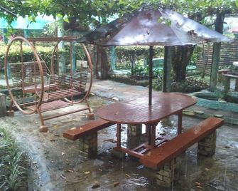 Rina Balinese Resort - Senai - Patio