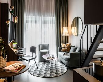 Revo Munich - Munchen - Ruang tamu