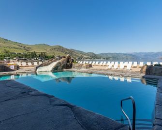 Grandview 632 Waterfront condo on Lake Chelan - Chelan - Piscina