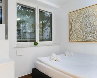 Courtyard under the Castle with FREE parking - Ljubljana - Slaapkamer