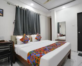 Fabhotel Fortuna Inn - Navi Mumbai - Bedroom