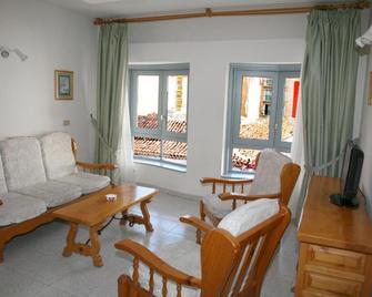 Apartamentos San Sebastián - San Sebastián de La Gomera - Salon