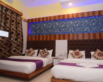 Hotel Royal Inn Mangaluru - Mangalore - Bedroom