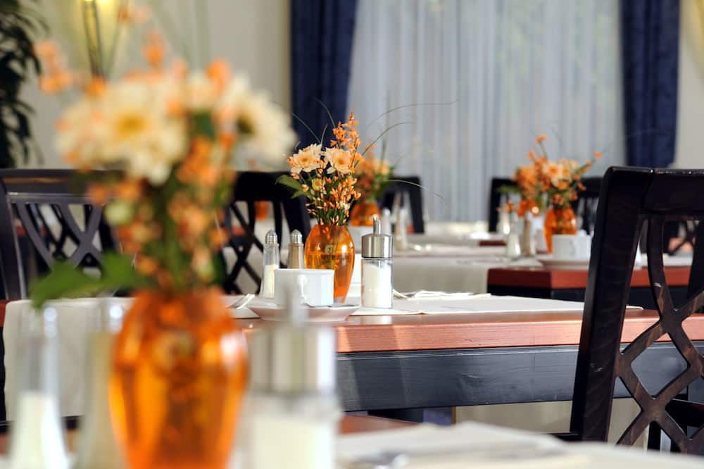 تريب إن بريستول هوتل - ماينز - مطعم