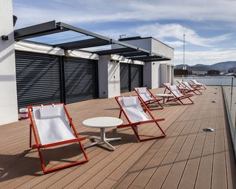 Kora Green City - Aparthotel Passivhaus - Vitoria - Balcón