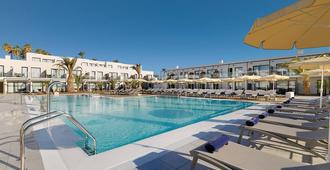 H10 Ocean Dreams Boutique Hotel - Adults Only - Corralejo - Πισίνα