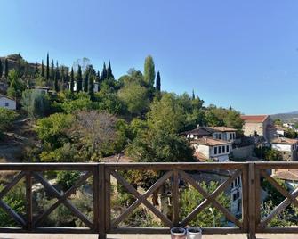 Sirince Dogadaki Evler - Selçuk - Balcony