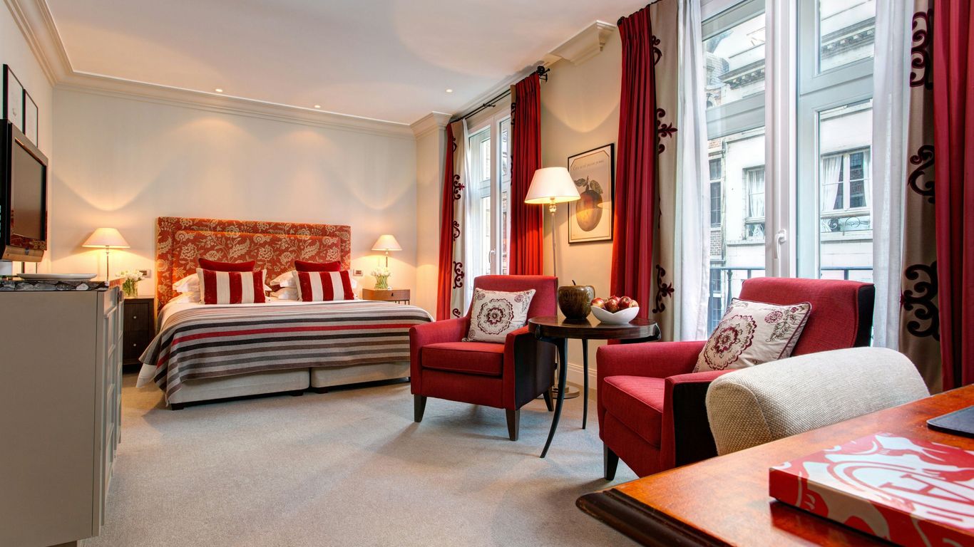 هوتل أميجو، إيه روكو فورتي هوتل