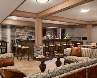 Hyatt House Minot - מינוט - בר