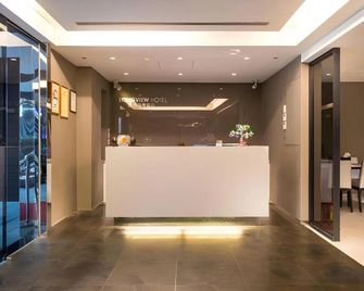 Long View Hotel - Tamsui District - Рецепція