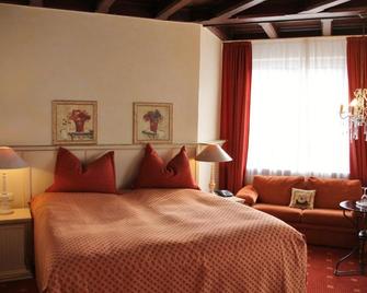 Romantik im Hotel Villa Röhl - Timmendorfer Strand - Schlafzimmer