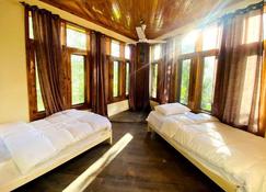 Manasau Resort - Karimabad - Bedroom
