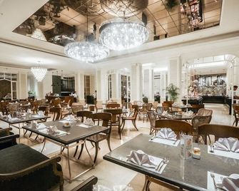 Java Paragon Hotel & Residences - Surabaya - Restaurant