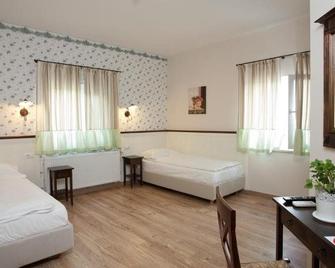 Piazzetta Bacau - Bacau - Quarto