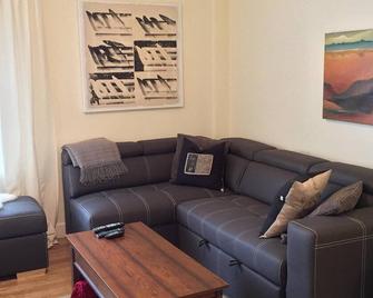 The Baker Suite #1 - Nelson - Living room
