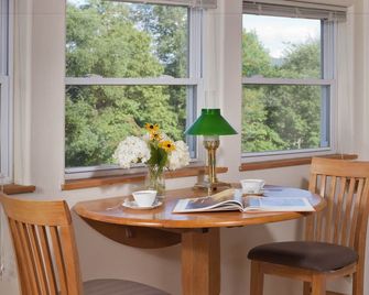 West Hill House B&B - Warren - Comedor