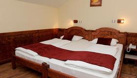 Hotel Centar Balasevic - Belgrade - Bedroom