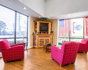 Econo Lodge Naval Station Norfolk - Norfolk - Sala de estar