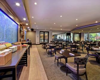 DoubleTree by Hilton Pleasanton at the Club - Pleasanton - Restaurant