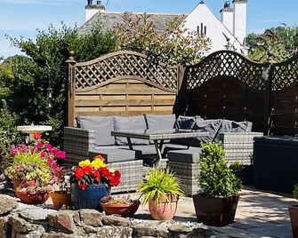 Furan - Inverness - Patio