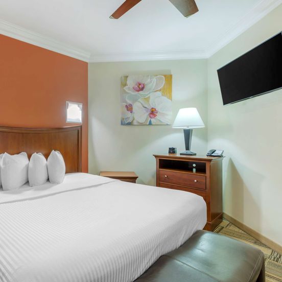 Best Western Plus Loveland Inn image 1