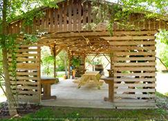 Glamping Cabin 3 - Cozy Retreat - Columbia - Patio