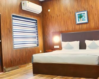 Aranya Resort by Mrugavani - Shamirpet - Habitación