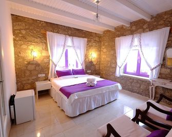 Serin Konak - Alacati - Bedroom