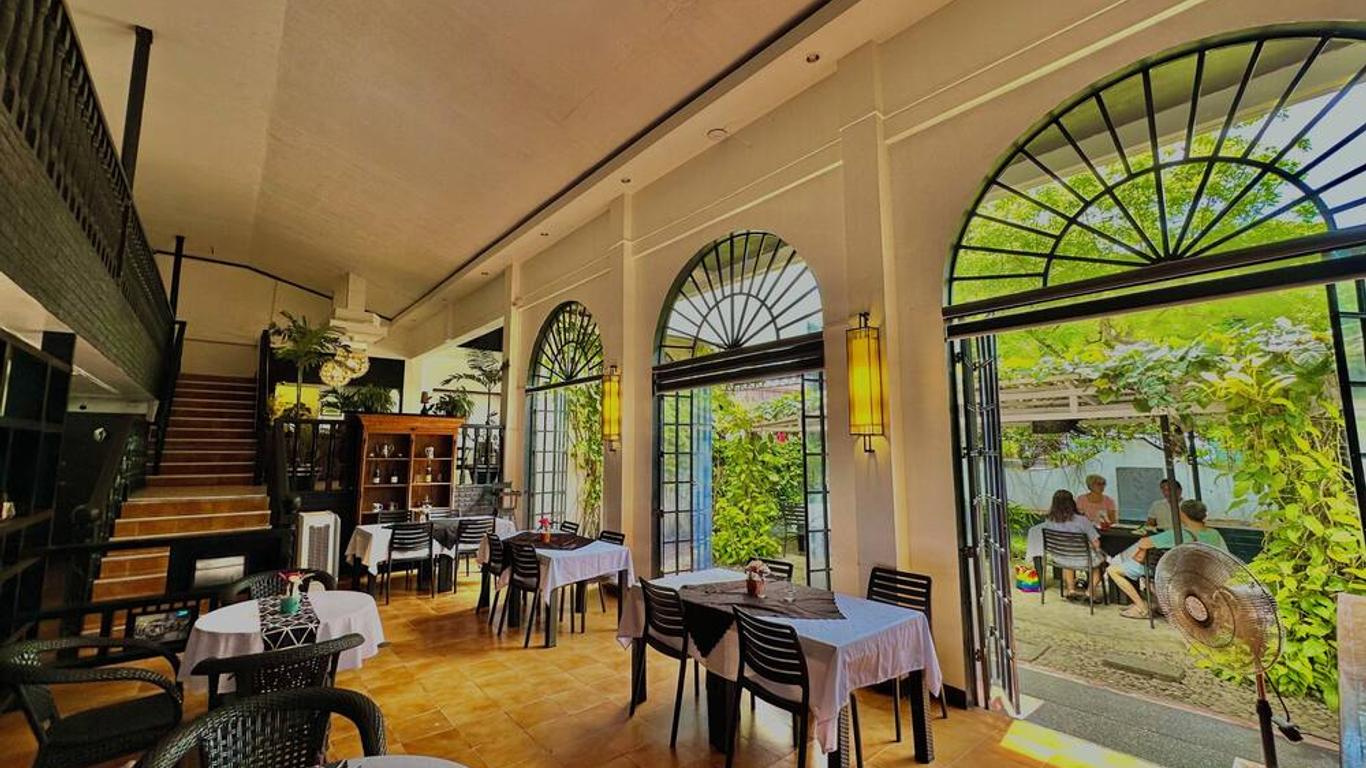 Fernando's Hotel